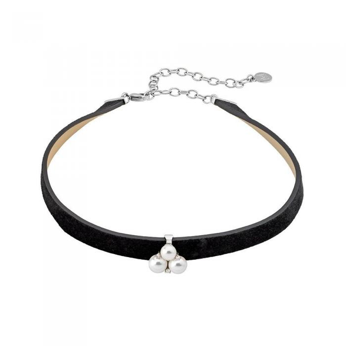 Majorica leather choker/bracelet with a white pearls