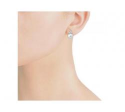 Girl with the Majorica pearl earrings Ceres_white pearl and zircons