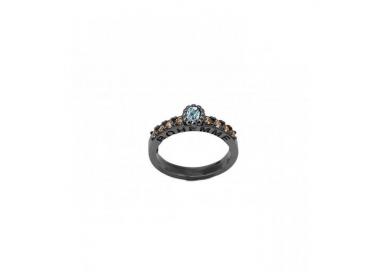Anillo de plata con Topacio Sky de Bohemme