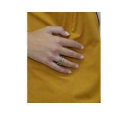 Girl with Silver ring by spanish jewellry brand Bohemme Choco Cool 2