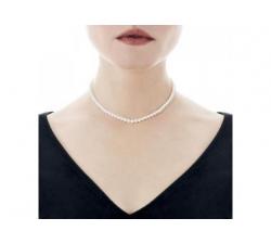 Girl with the Majorica Ballet pearl necklace