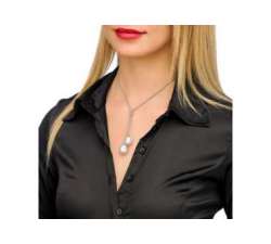 Girl with Silver necklace with Majorica pearls Tender