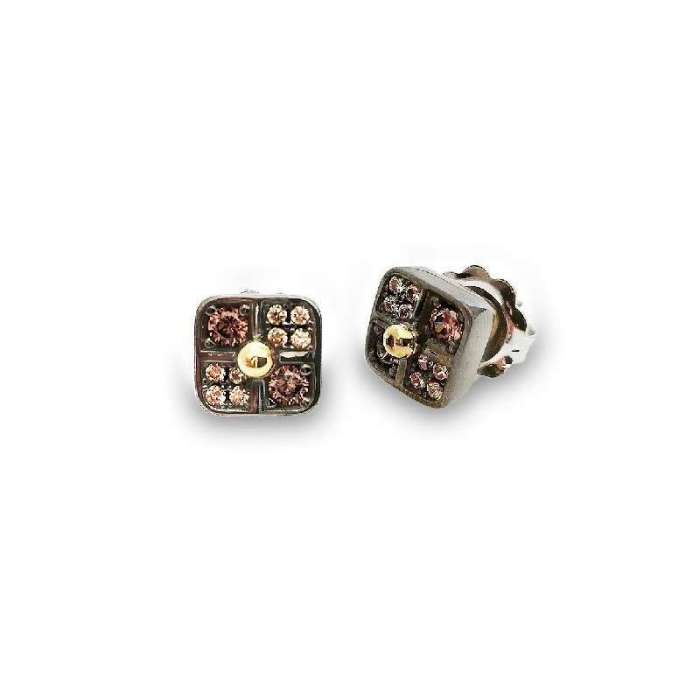 Silver earrings by Bohemme Choco Cool. Square